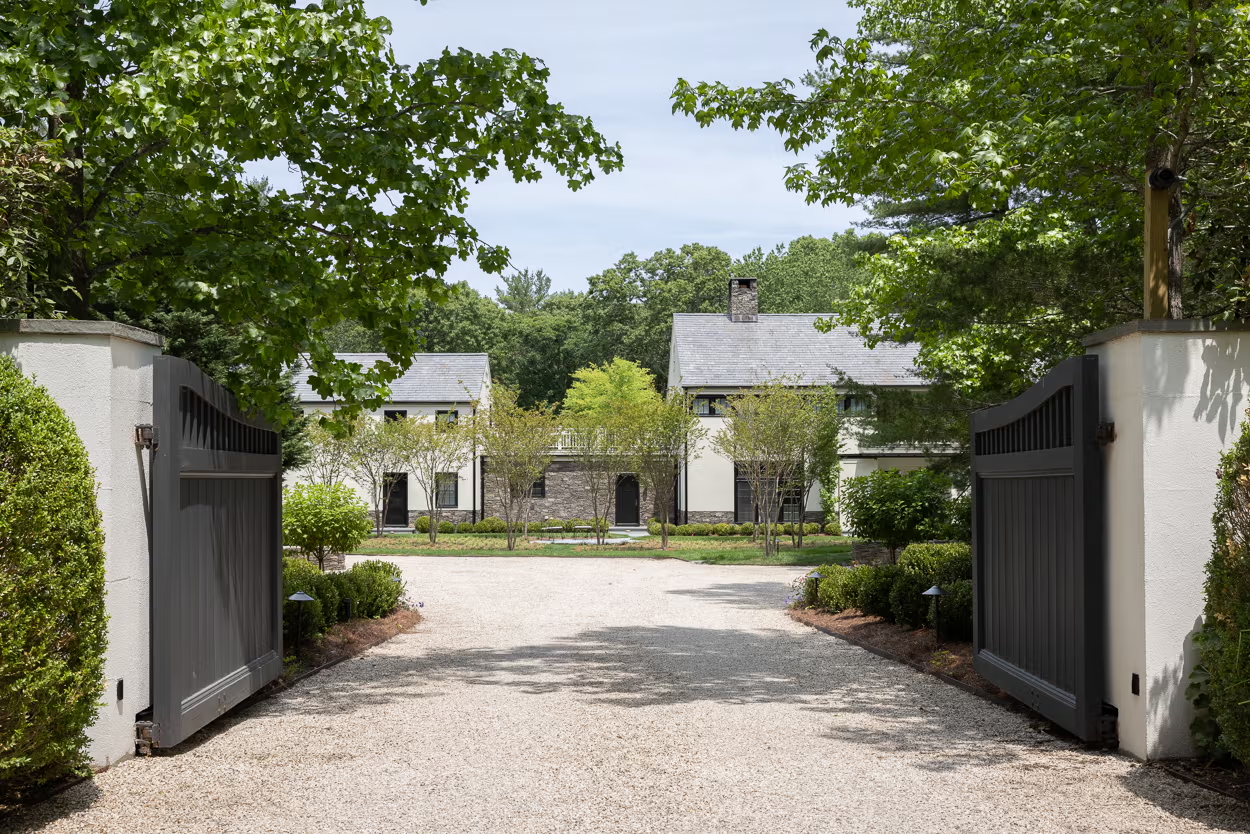 Bull Run, East Hampton — view 1 of 13